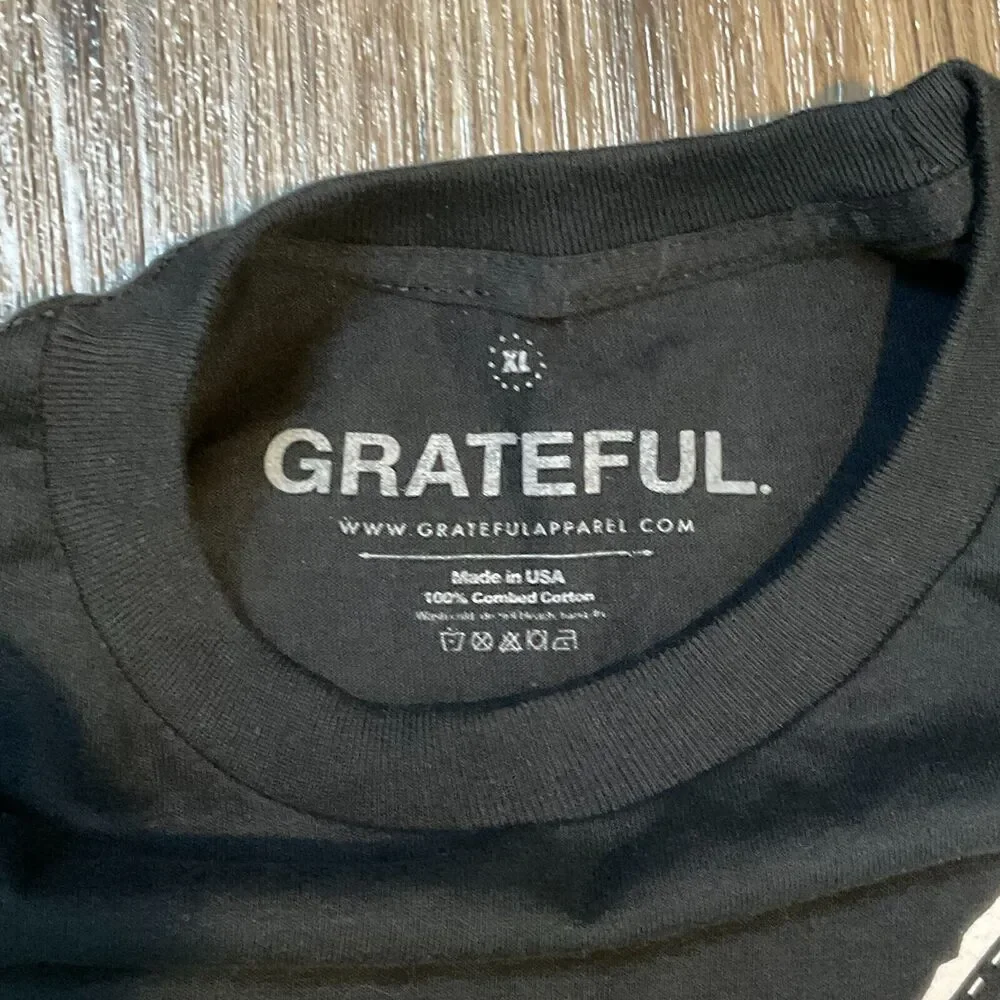 Grateful Apparel Shirt Black Smell The Roses Stay Humble Fall Leaves USA Size XL